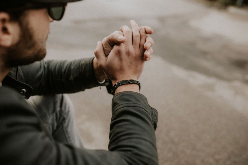 Lunavit Magnetarmband für Männer aus hochwertigen Titan, ultraleicht und perfekt für jedes Outfit